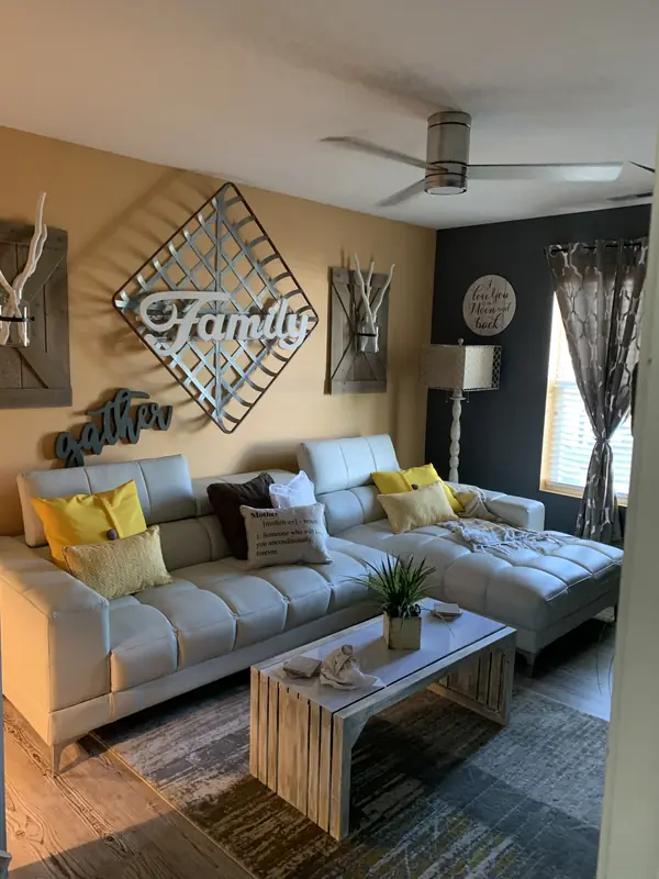 Decorating work by Fresh Look Interiors DCS