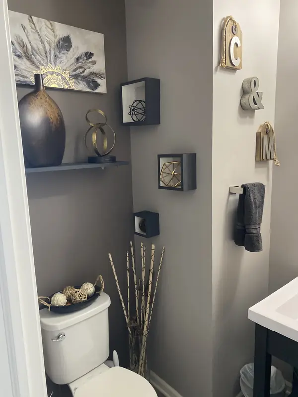 Decorating work by Fresh Look Interiors DCS &mdash; photograph 3 of 34
