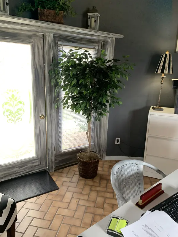 Decorating work by Fresh Look Interiors DCS &mdash; photograph 11 of 34