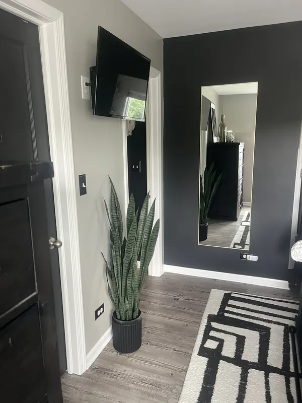 Decorating work by Fresh Look Interiors DCS &mdash; photograph 15 of 34