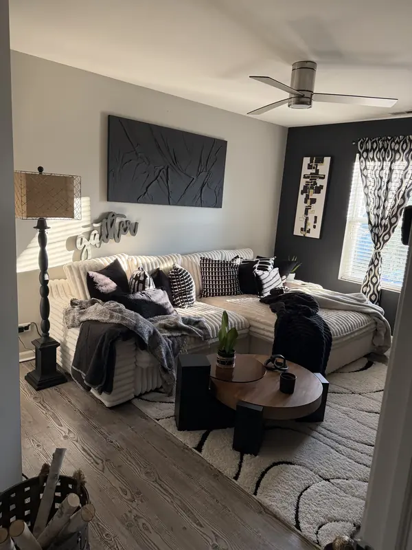 Decorating work by Fresh Look Interiors DCS &mdash; photograph 17 of 34