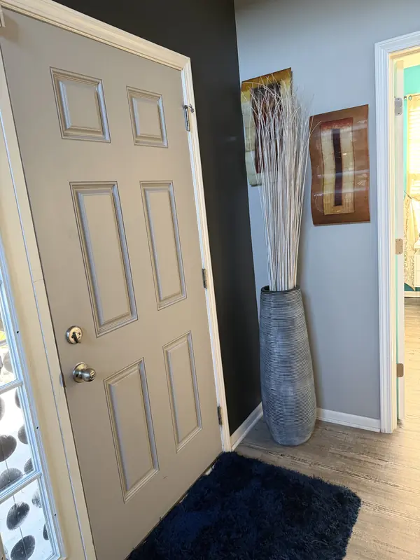 Decorating work by Fresh Look Interiors DCS &mdash; photograph 29 of 34