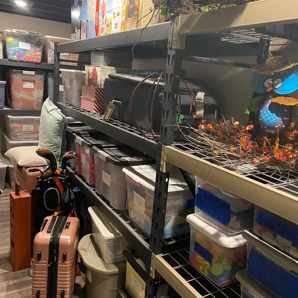 Organizing work by Fresh Look Interiors DCS