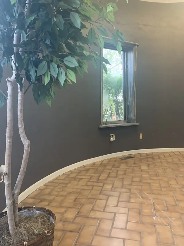 Painting work by Fresh Look Interiors DCS &mdash; photograph 16 of 35